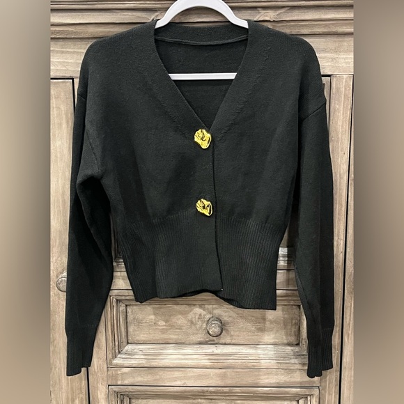 Commense Sweaters - NWOT Women’s COMMENSE Black Cardigan with Unique Gold Nugget Buttons (Small)
